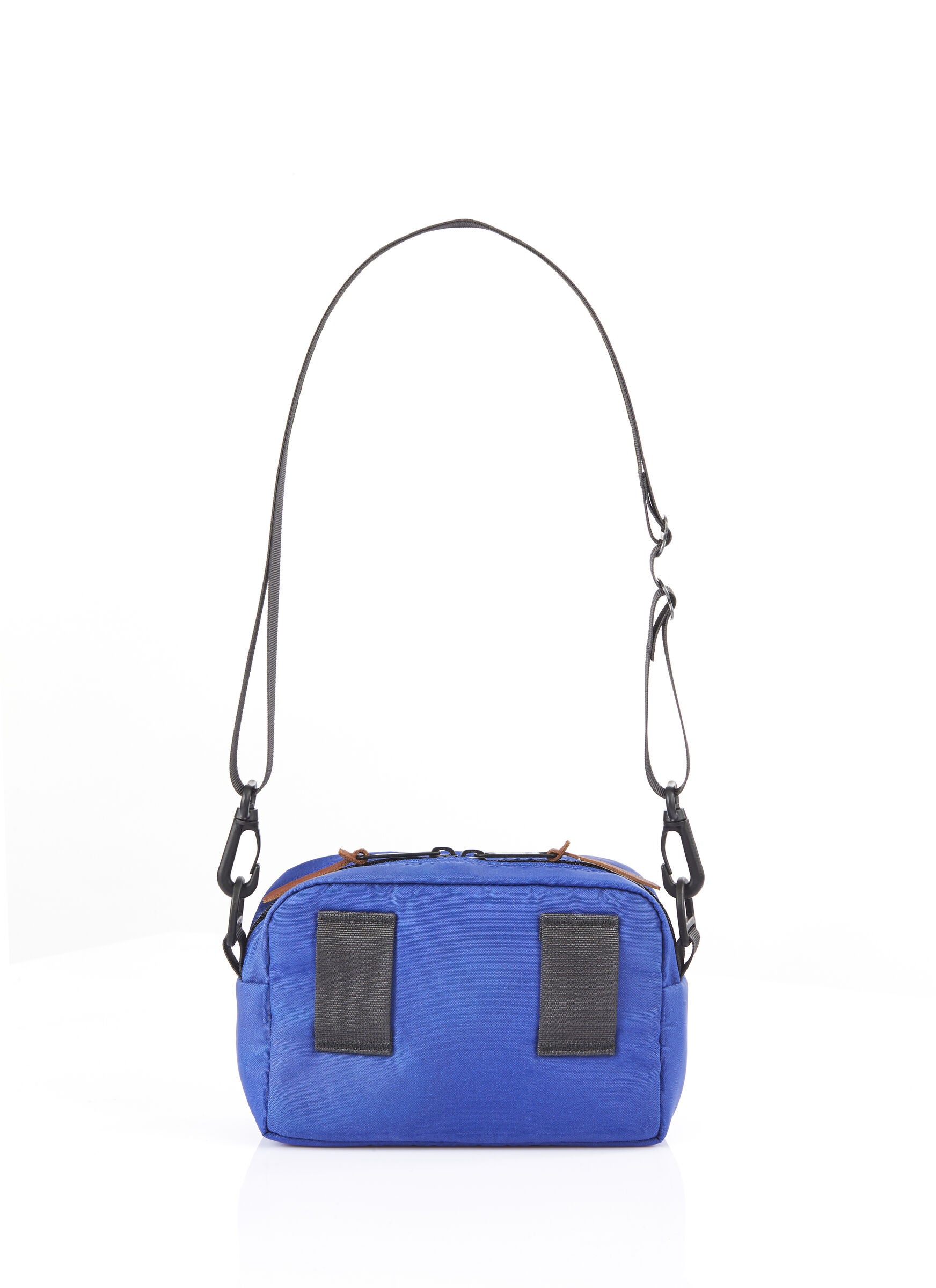 CLASSIC BAGS 패디드 숄더 파우치 S 크로스백