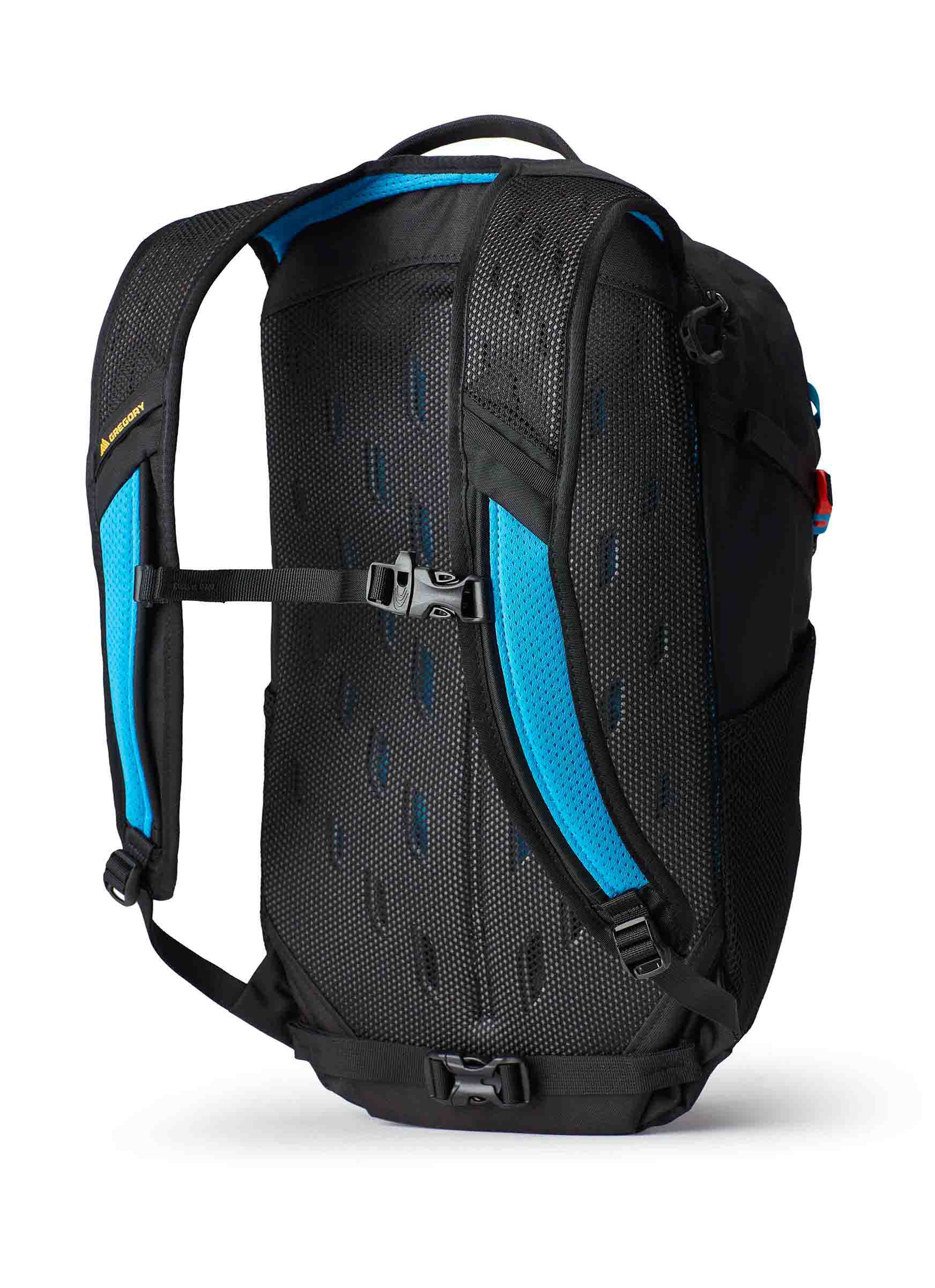 ESSENTIAL HIKING 나노 18 백팩