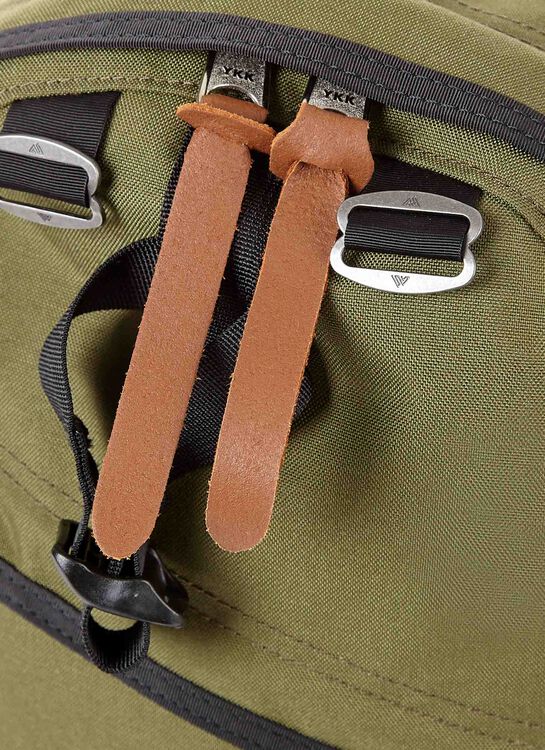 CLASSIC DAY 데이팩 백팩