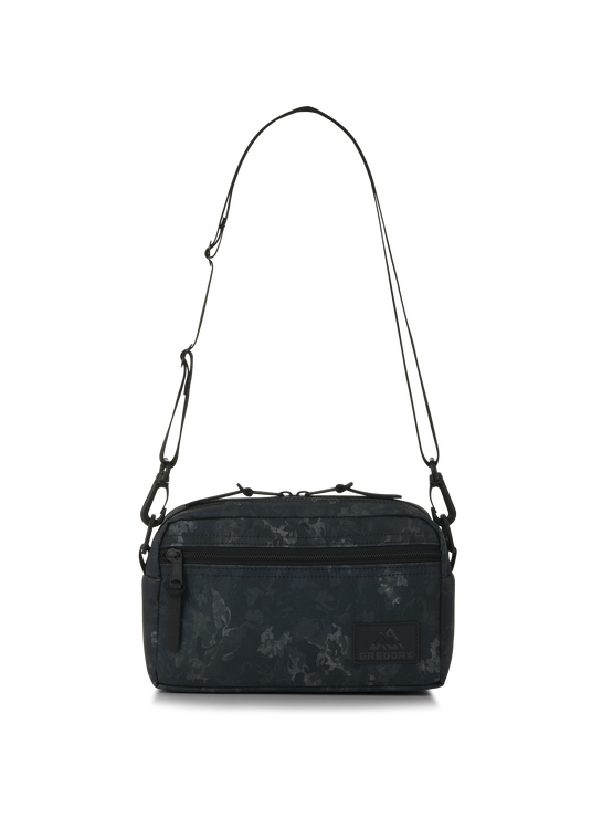 CLASSIC BAGS 패디드 숄더 파우치 M 크로스백