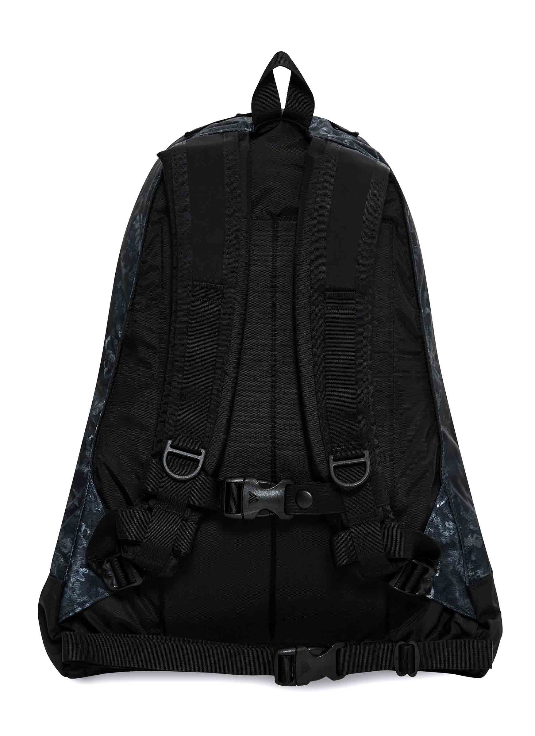 CLASSIC DAY 데이팩 백팩