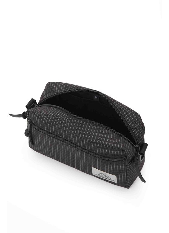 CLASSIC BAGS 패디드 숄더 파우치 M 크로스백