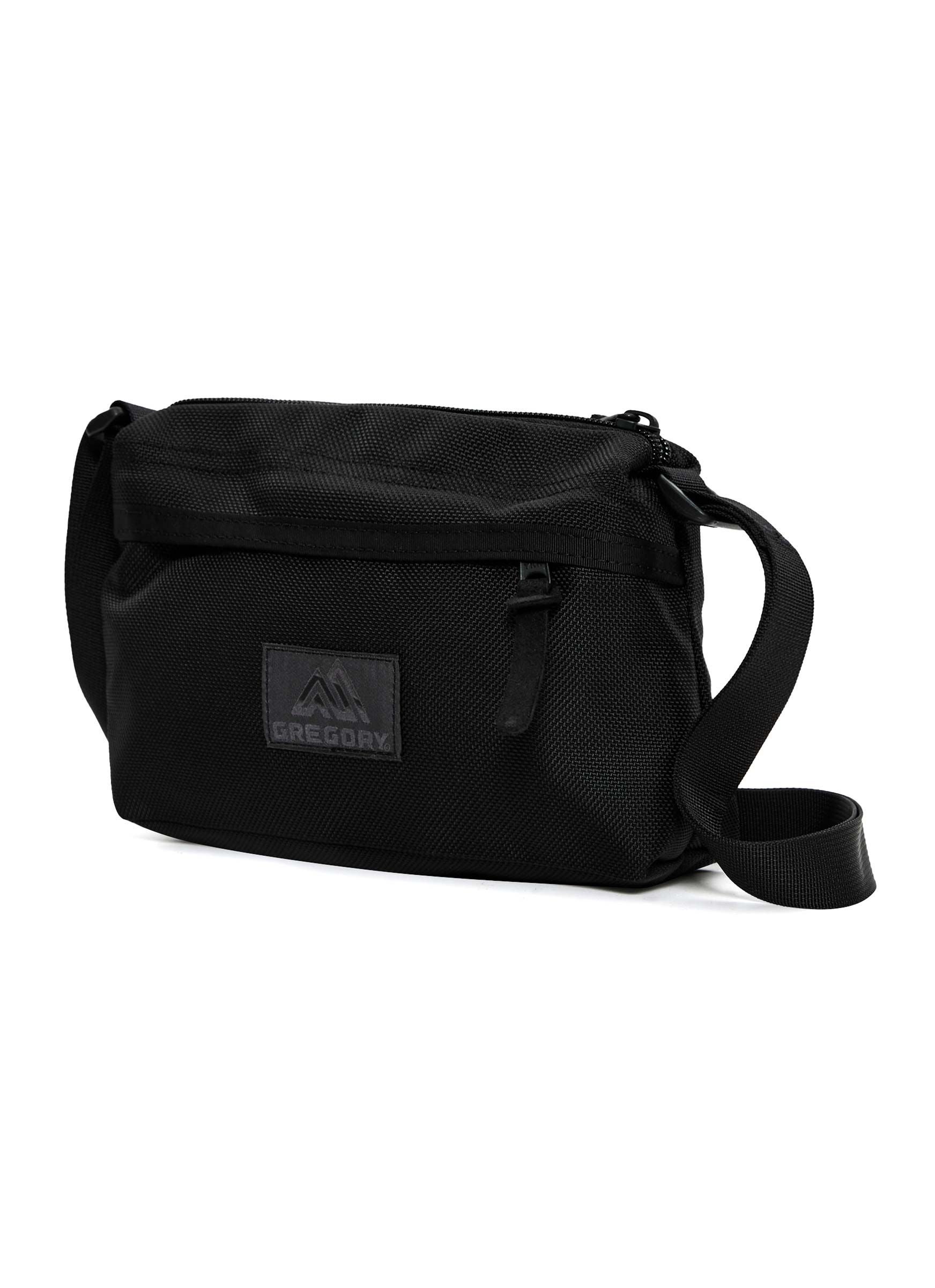 CLASSIC BAGS 엔벨롭 숄더 크로스백