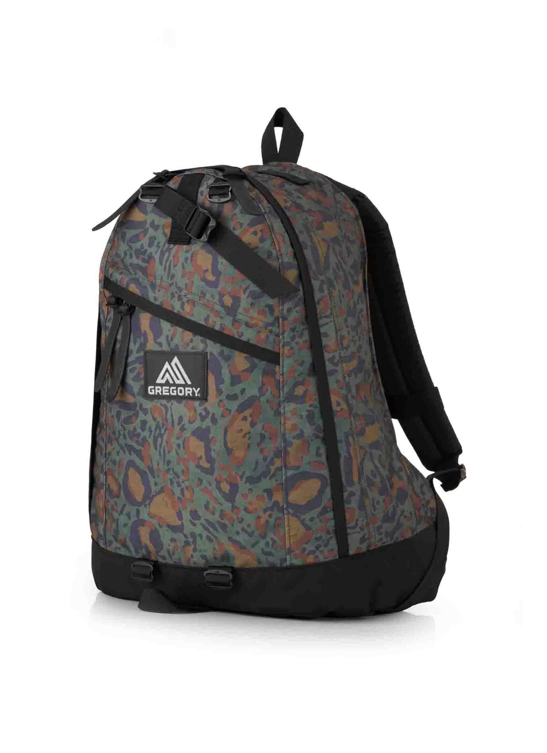 CLASSIC DAY 데이팩 백팩