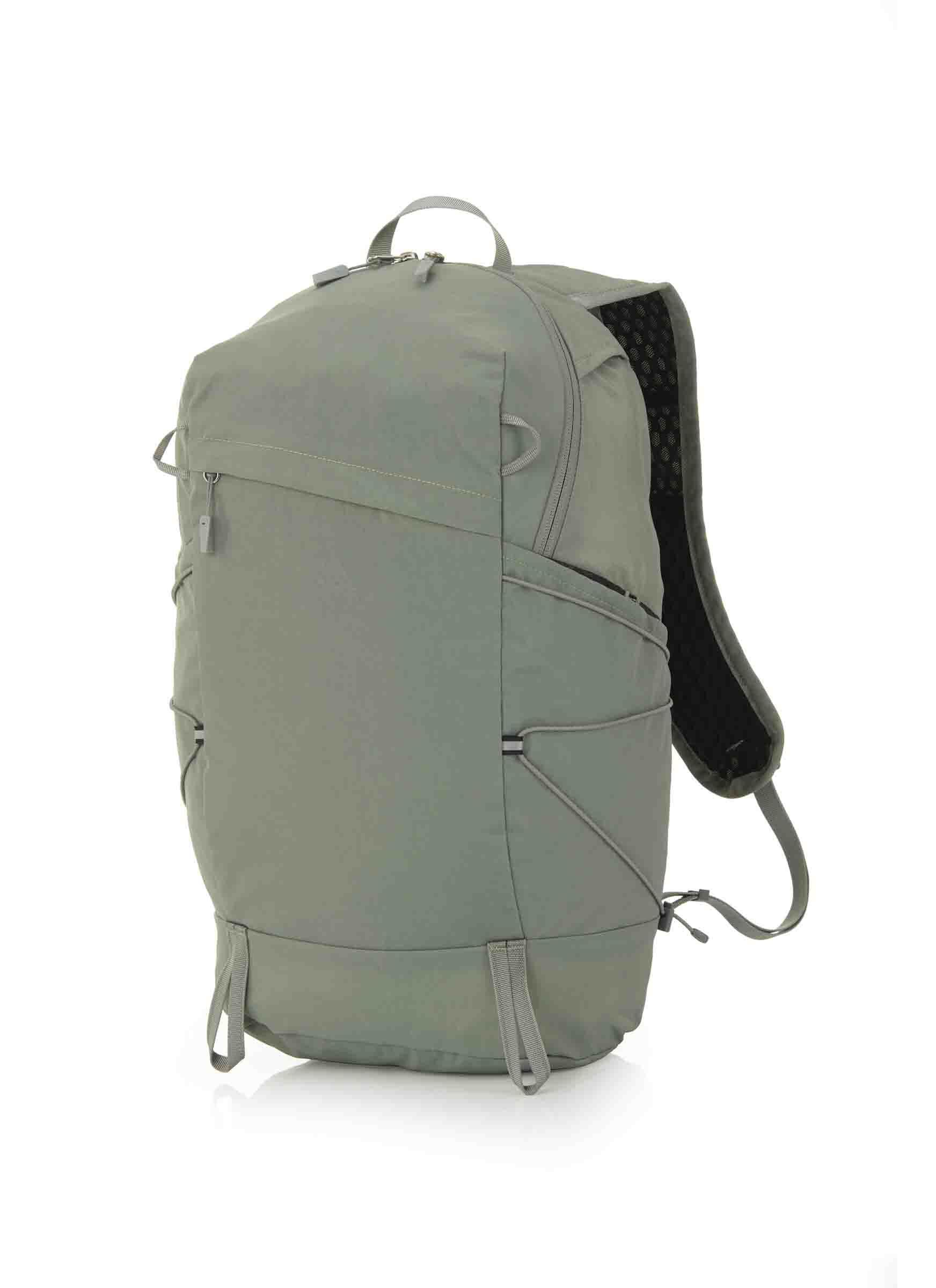 CITY RUNNING 레이븐 16 백팩