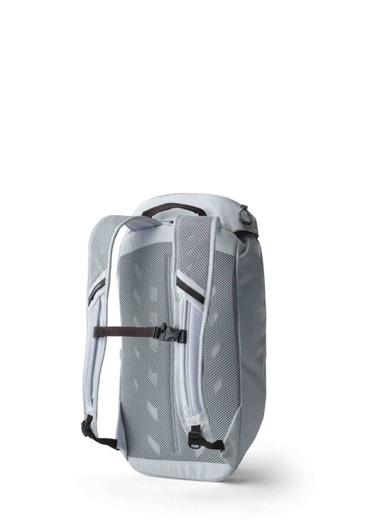 ESSENTIAL HIKING 나노 16 백팩