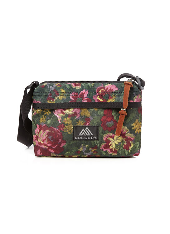 CLASSIC BAGS 엔벨롭 숄더 크로스백