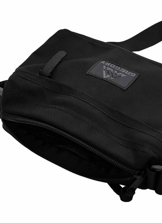 CLASSIC BAGS 엔벨롭 숄더 크로스백