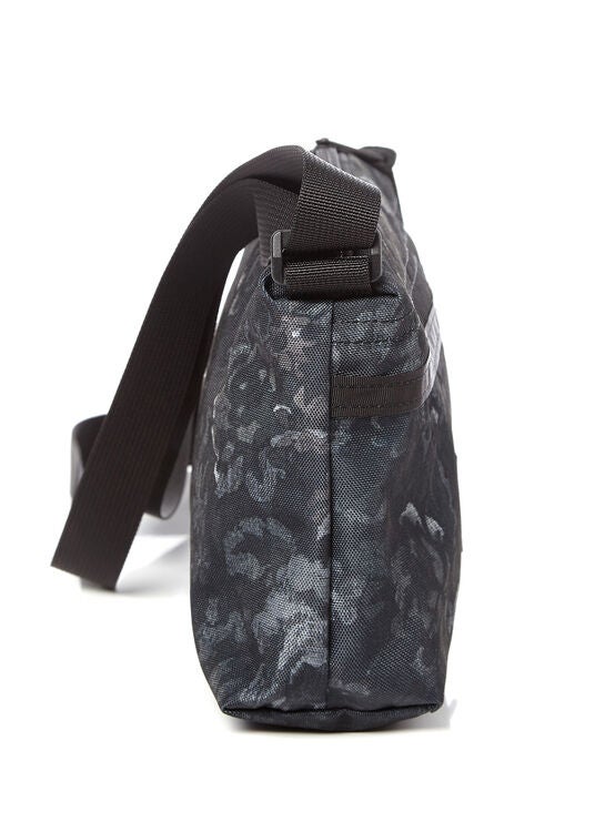 CLASSIC BAGS 엔벨롭 숄더 크로스백