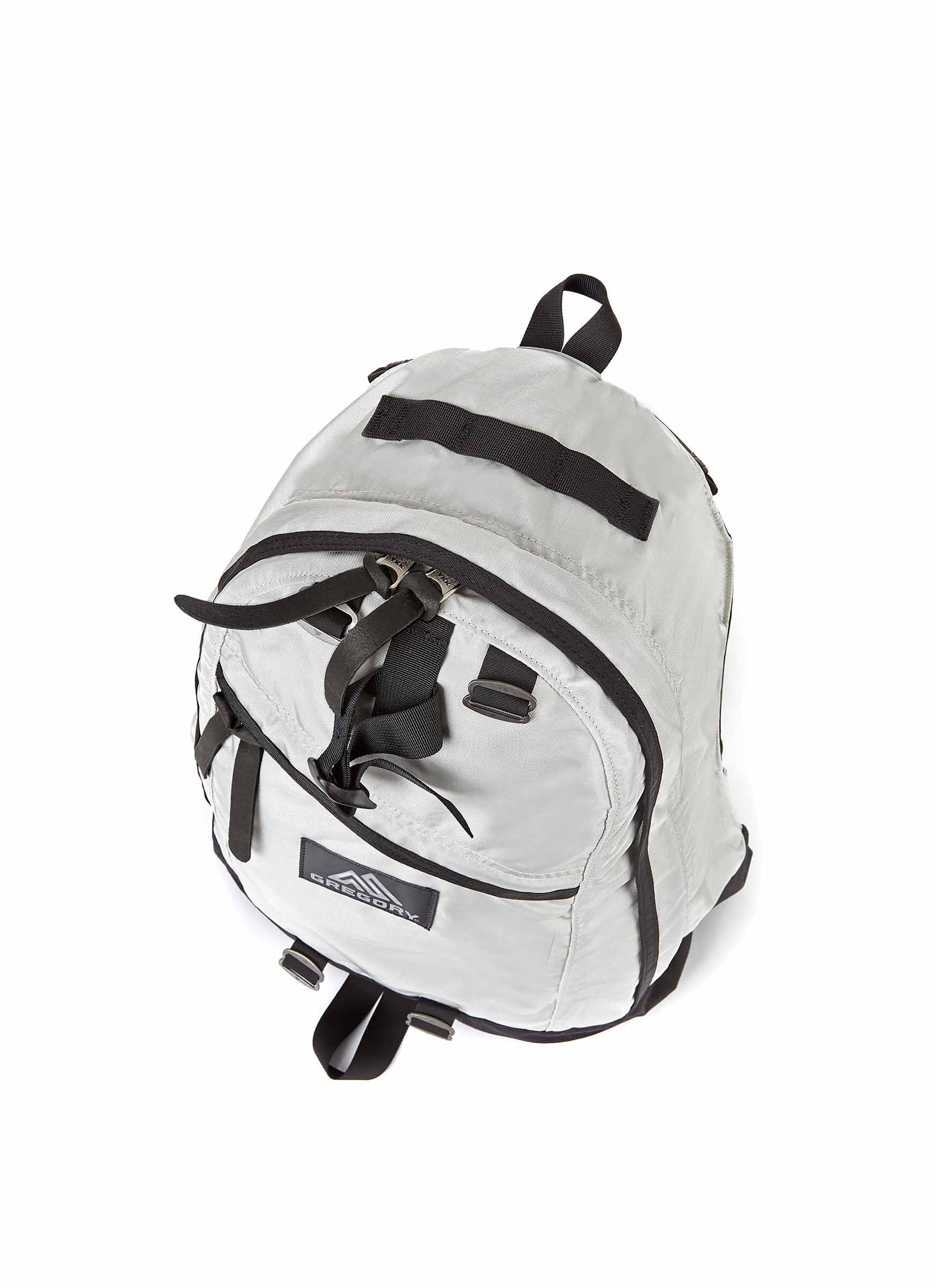 CLASSIC DAY 데이팩 백팩