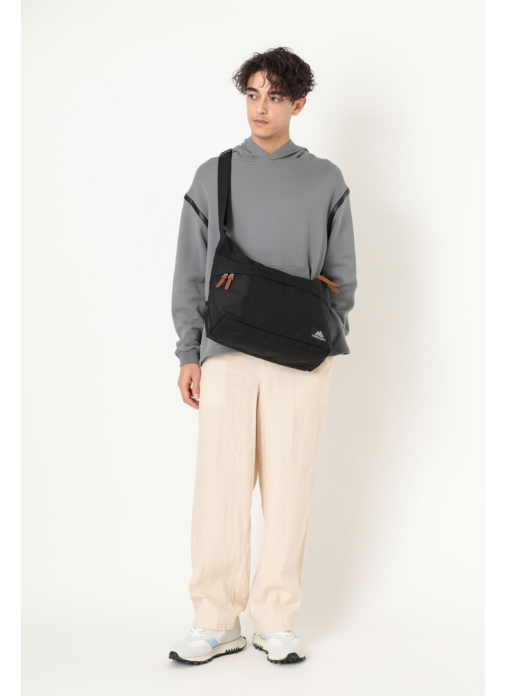 CLASSIC BAGS 스탠다드 숄더백