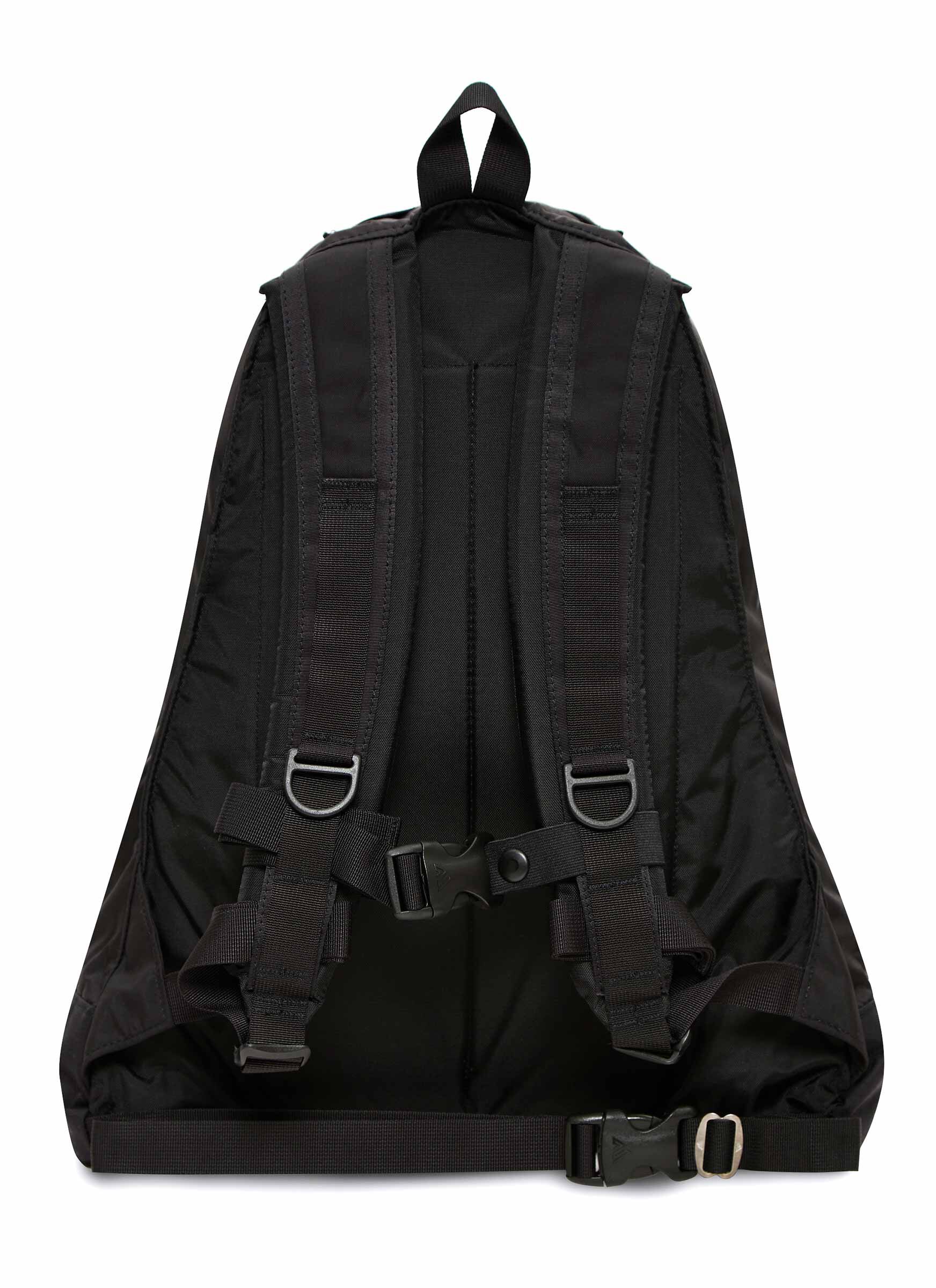 CLASSIC DAY 데이팩 백팩