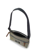 CLASSIC BAGS 엔벨롭 숄더 크로스백