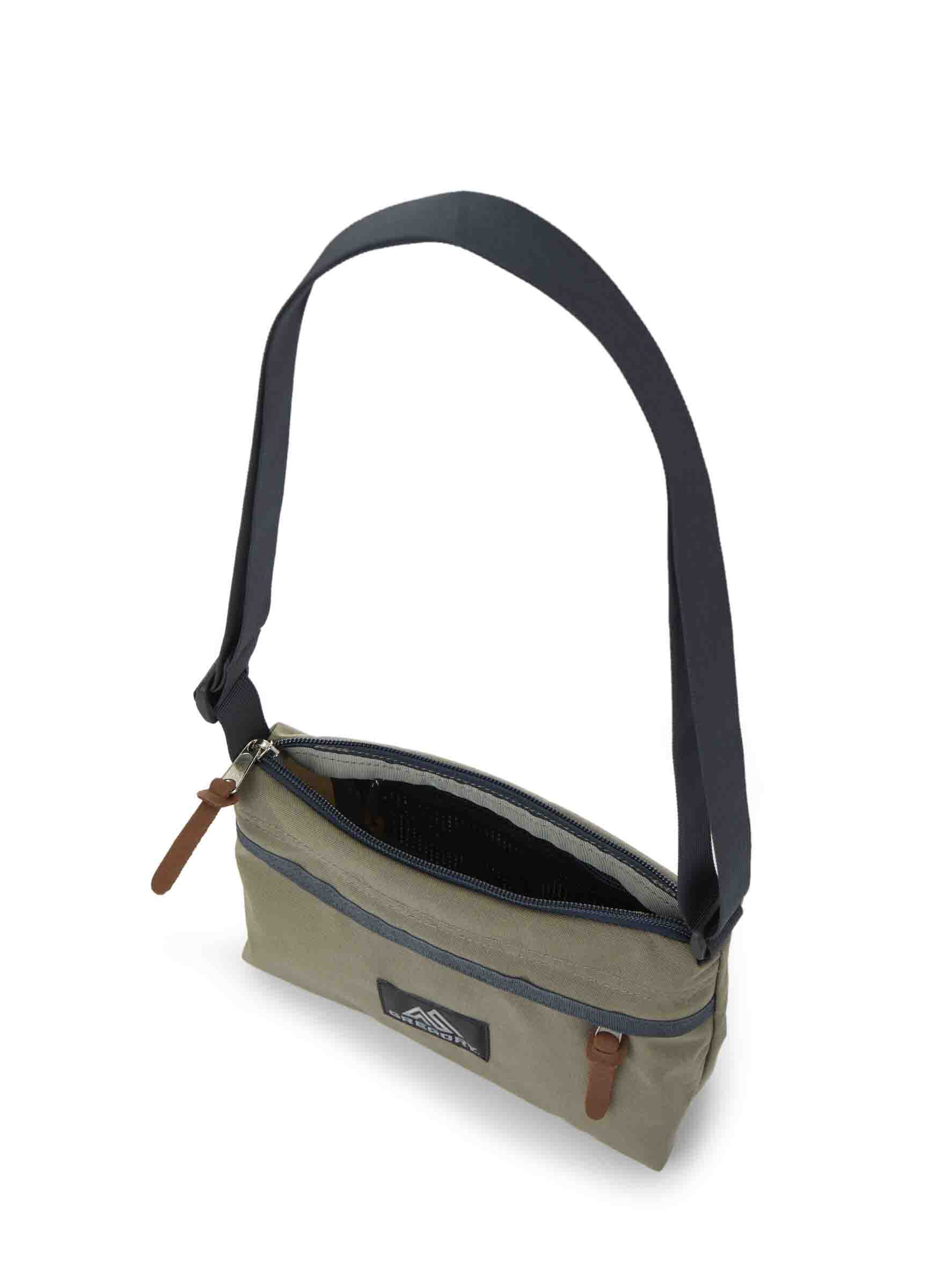 CLASSIC BAGS 엔벨롭 숄더 크로스백