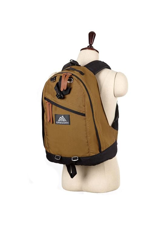 CLASSIC DAY 데이팩 백팩