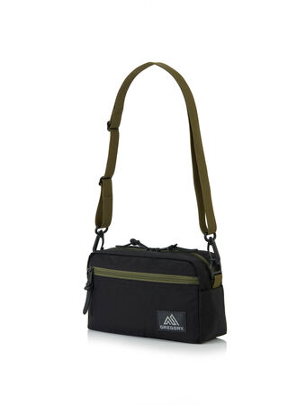 CLASSIC BAGS 패디드 숄더 파우치 M 크로스백 CLASSIC BAGS 패디드 숄더 파우치 M 크로스백