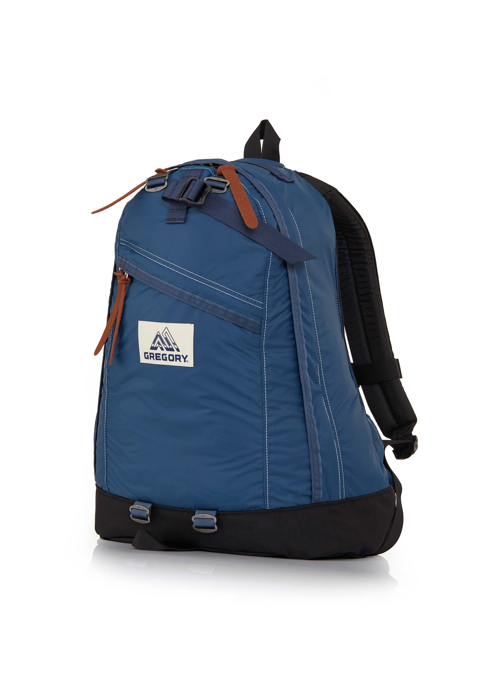 CLASSIC DAY 데이팩 백팩