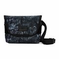 CLASSIC BAGS 티니 메신저 크로스백