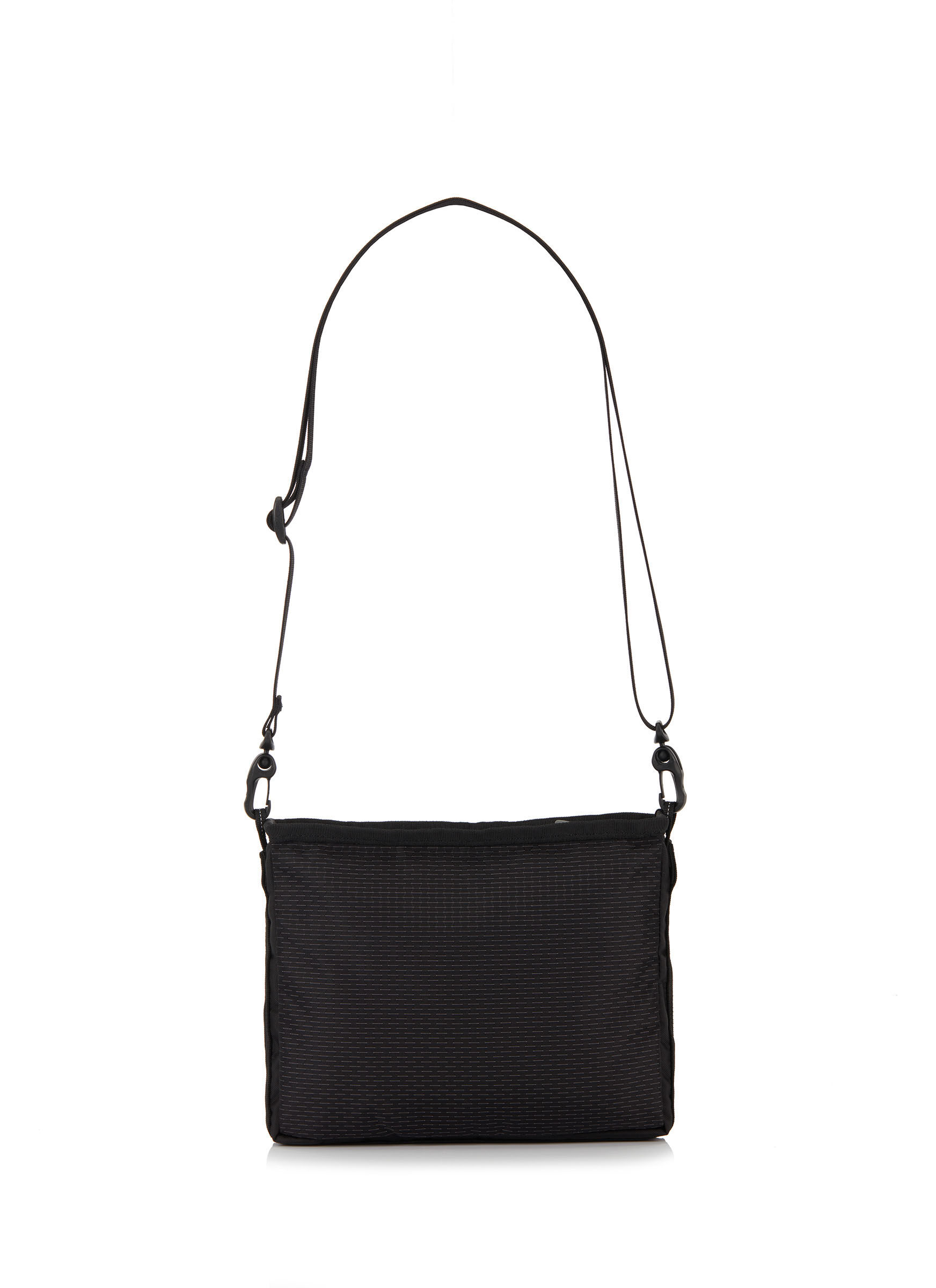 ESSENTIAL HIKING 나노 사코슈