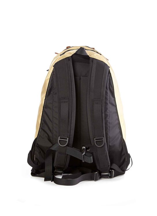 CLASSIC DAY 데이팩 백팩