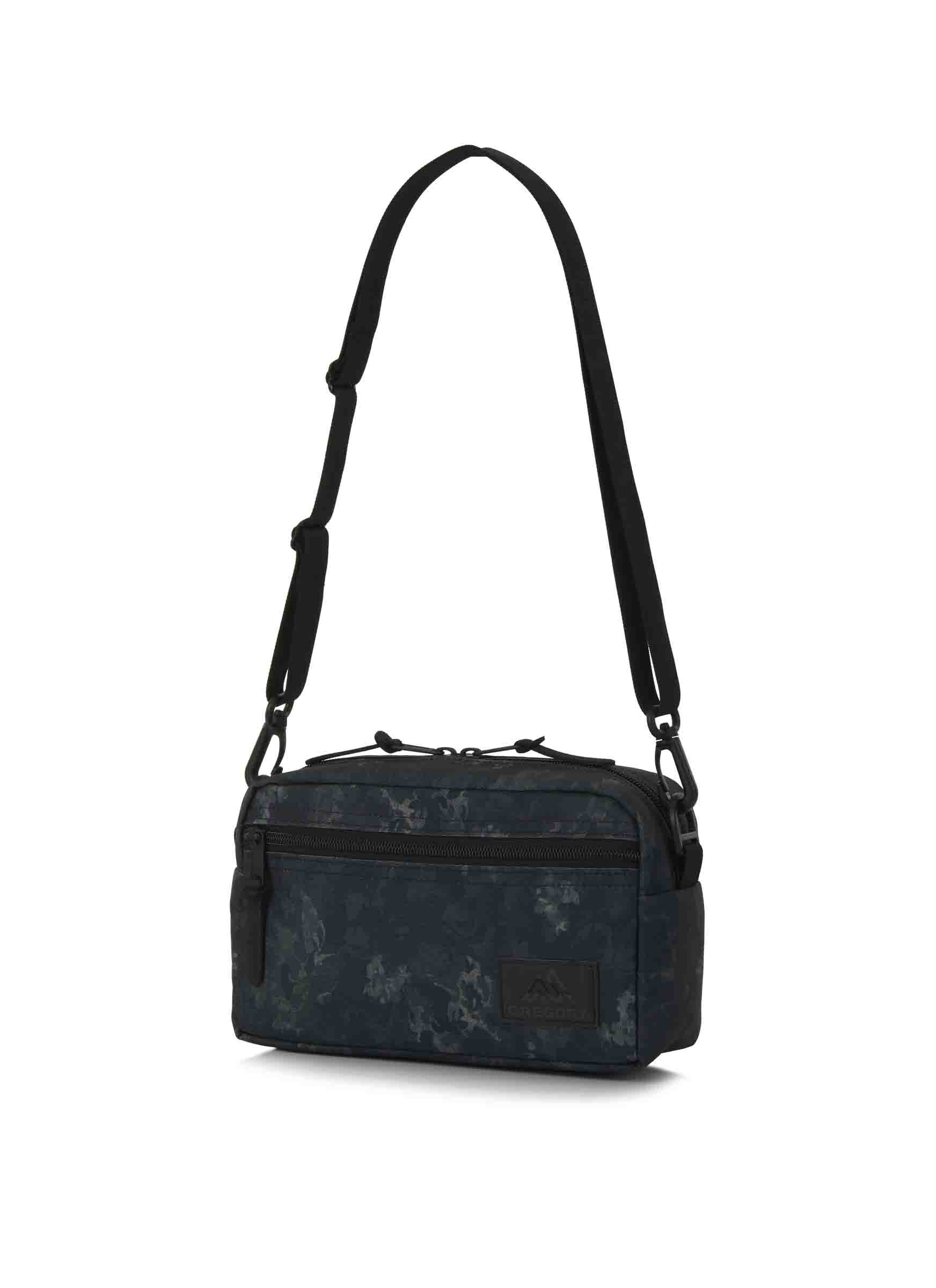 CLASSIC BAGS 패디드 숄더 파우치 M 크로스백