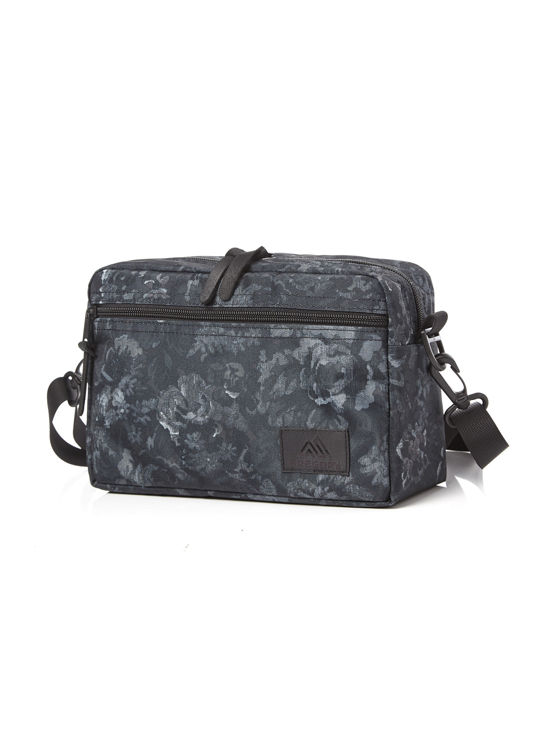 CLASSIC BAGS 패디드 숄더 파우치 L 크로스백