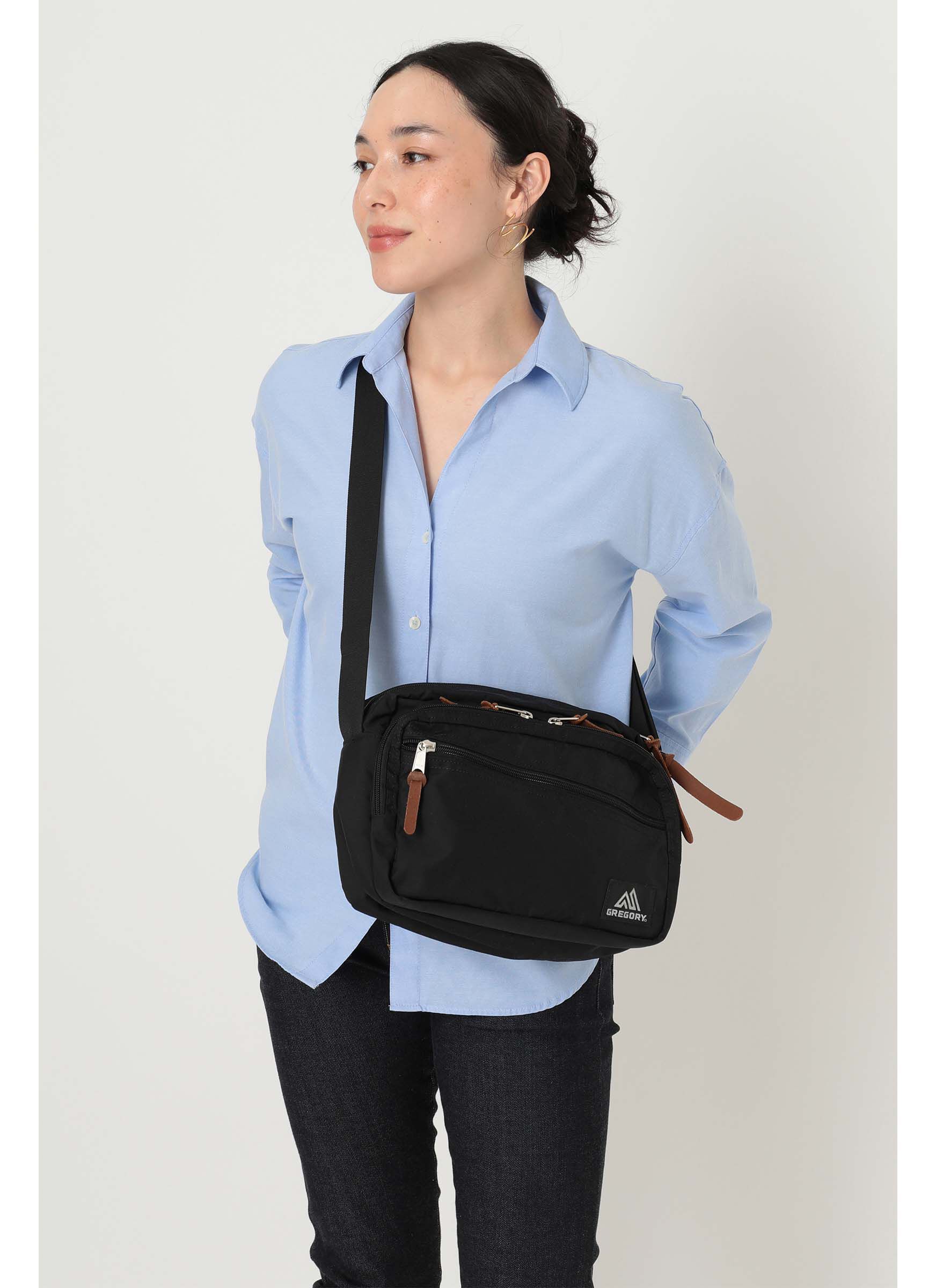 CLASSIC BAGS 유틸리티 S 숄더 크로스백