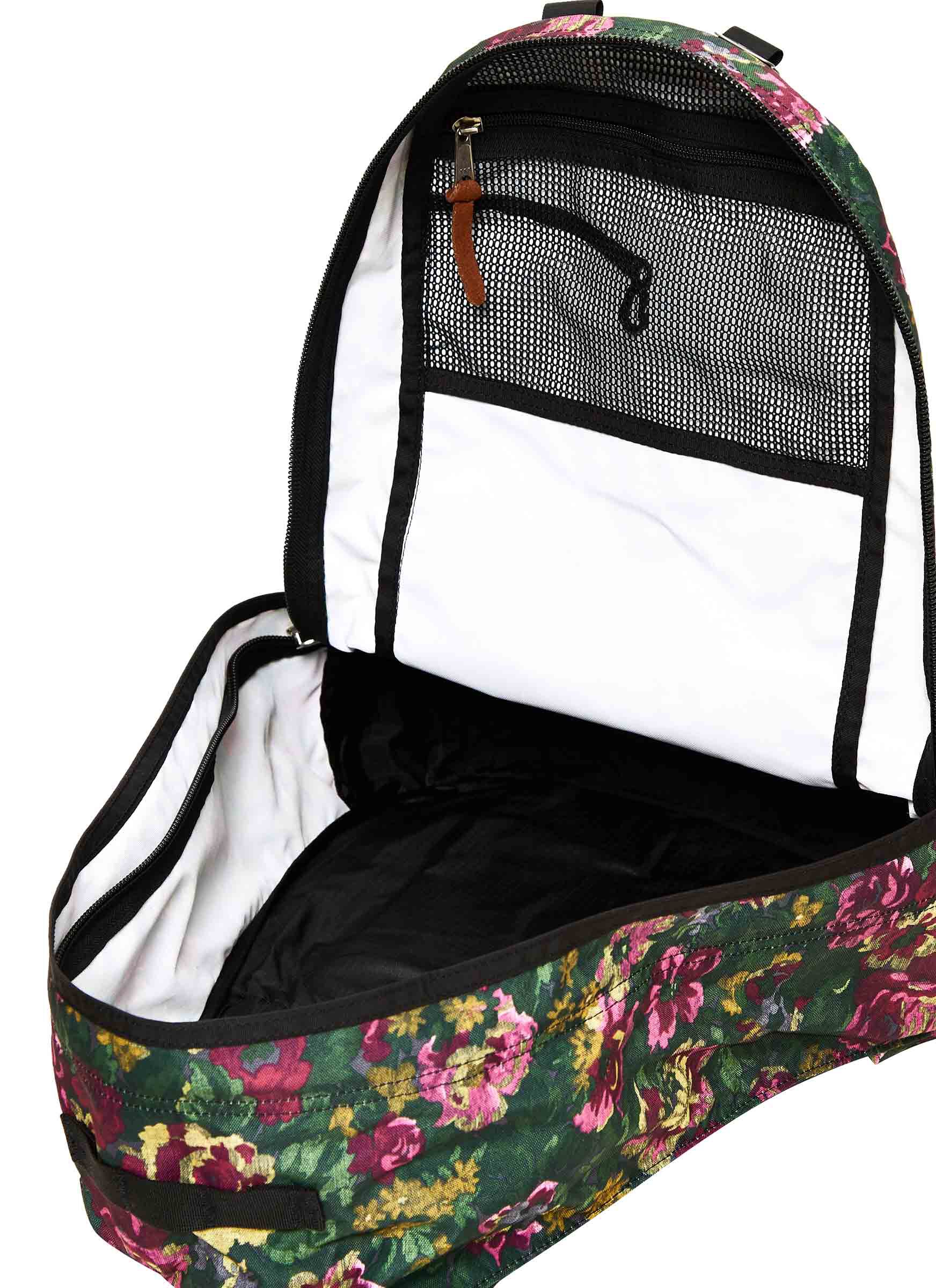 CLASSIC DAY 데이팩 백팩