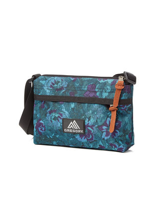 CLASSIC BAGS 엔벨롭 숄더 크로스백