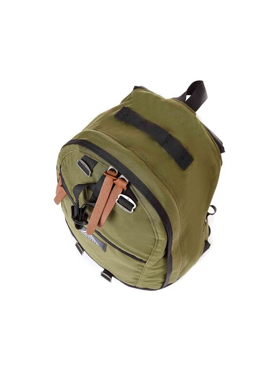 CLASSIC DAY 데이팩 백팩