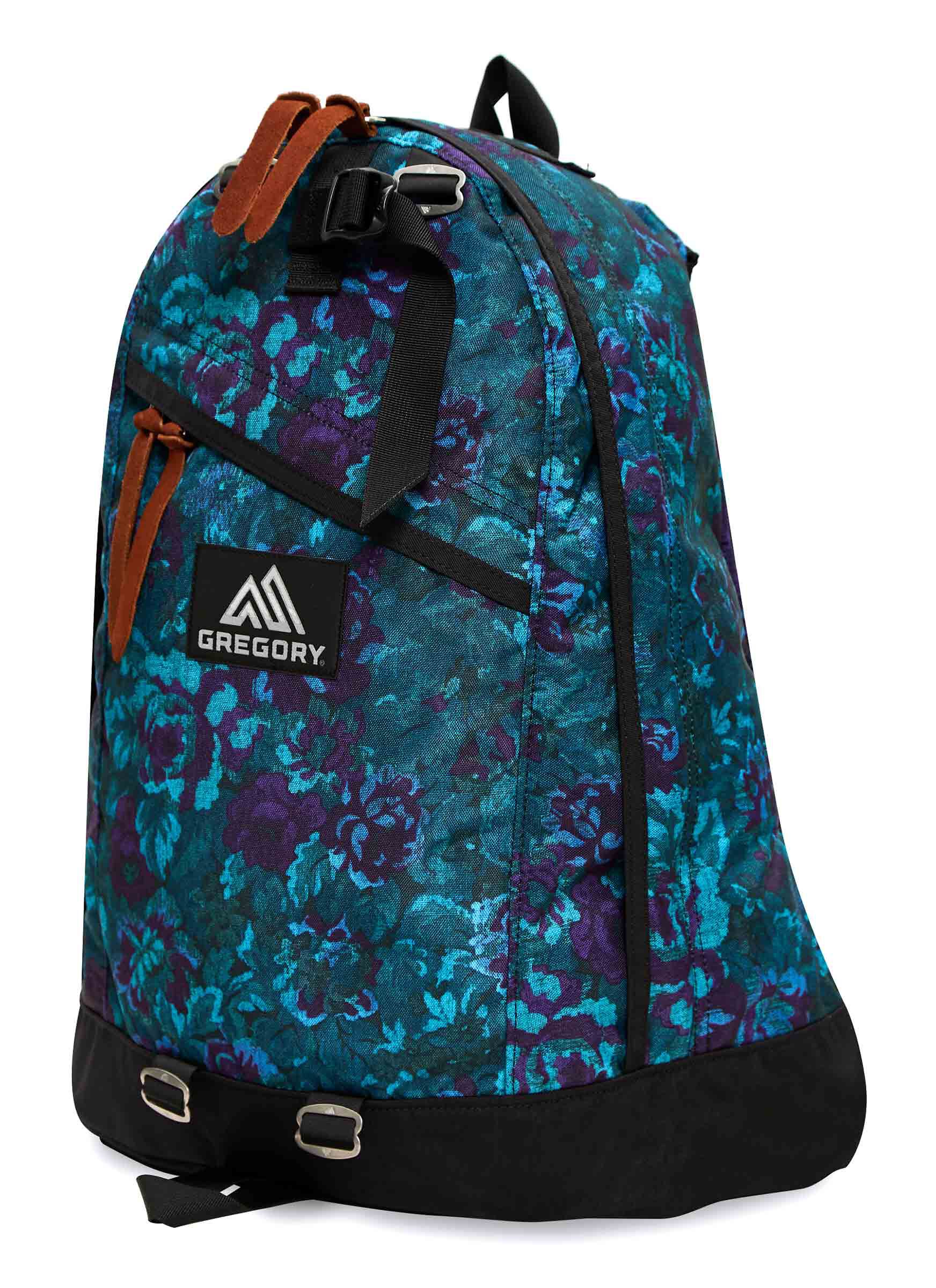 CLASSIC DAY 데이팩 백팩