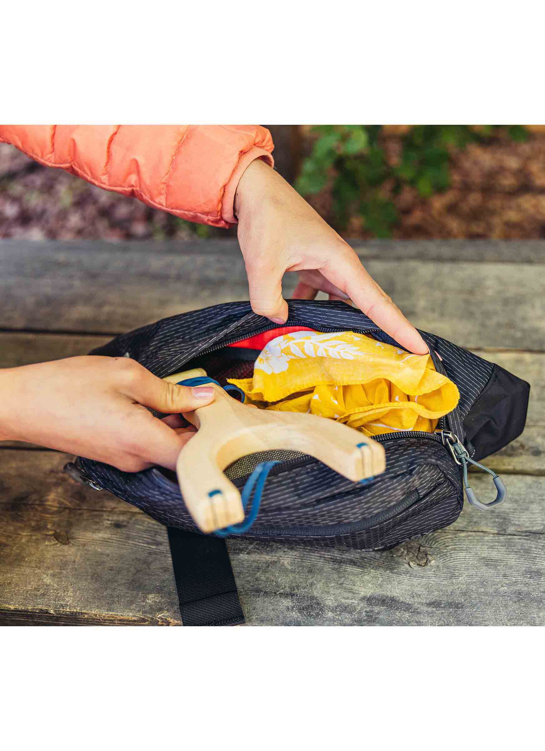 ESSENTIAL HIKING 나노 웨이스트팩 힙색 미니