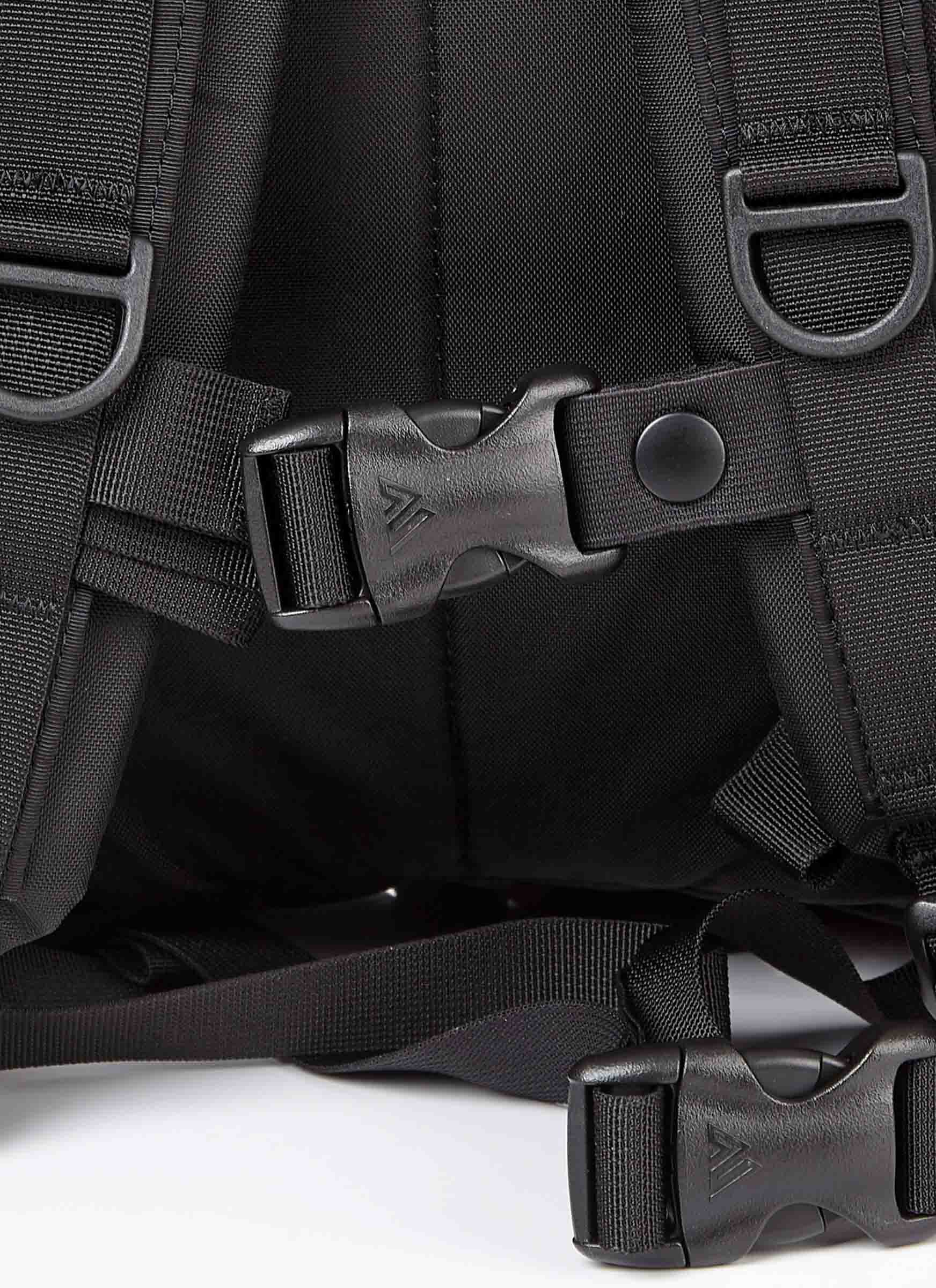 CLASSIC DAY 데이팩 백팩