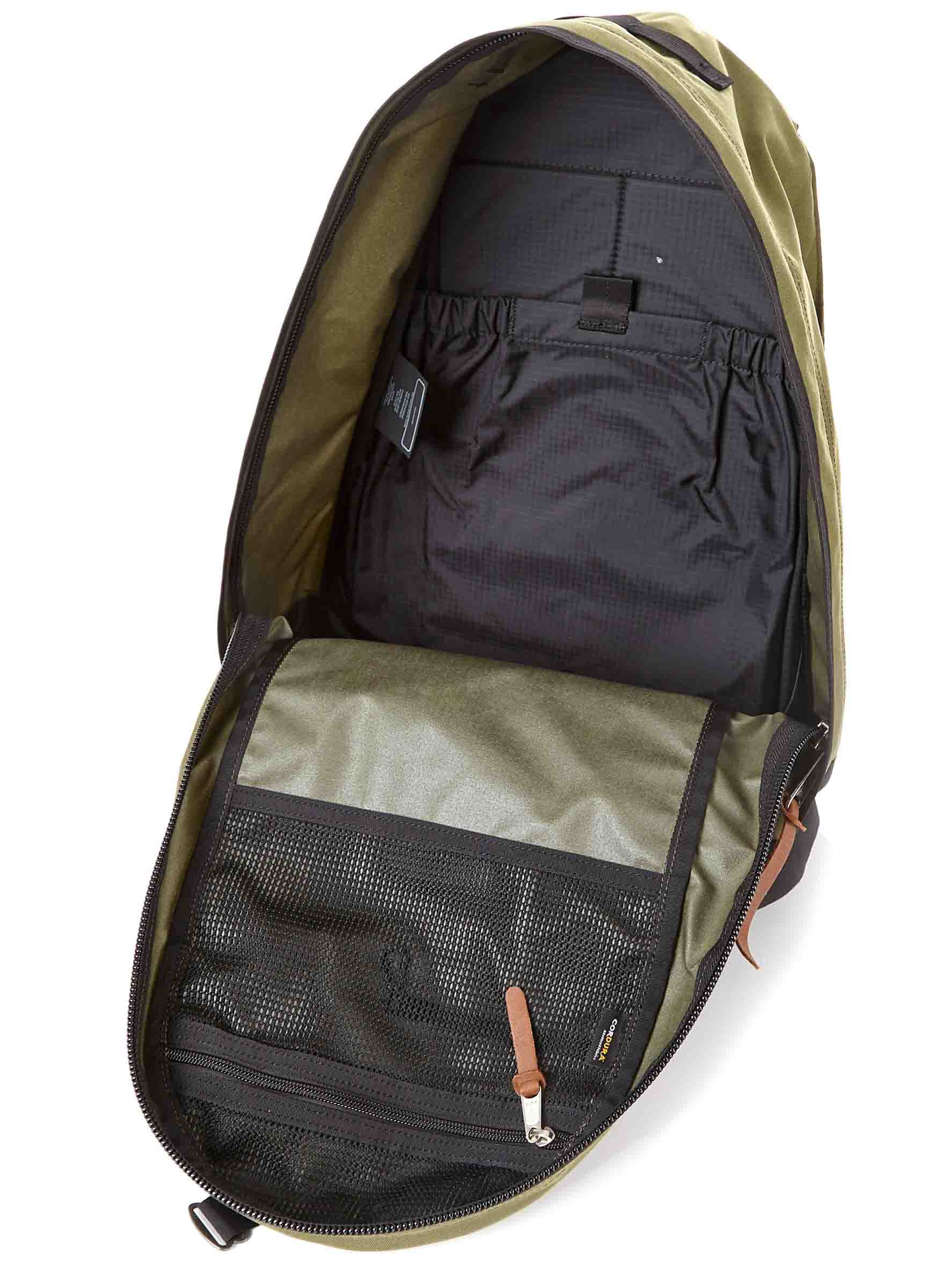 CLASSIC DAY 데이팩 백팩