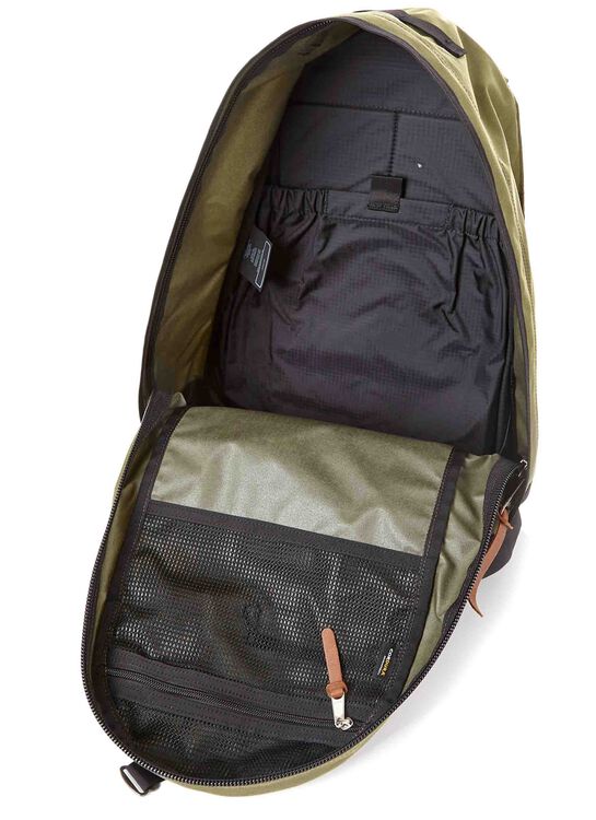 CLASSIC DAY 데이팩 백팩