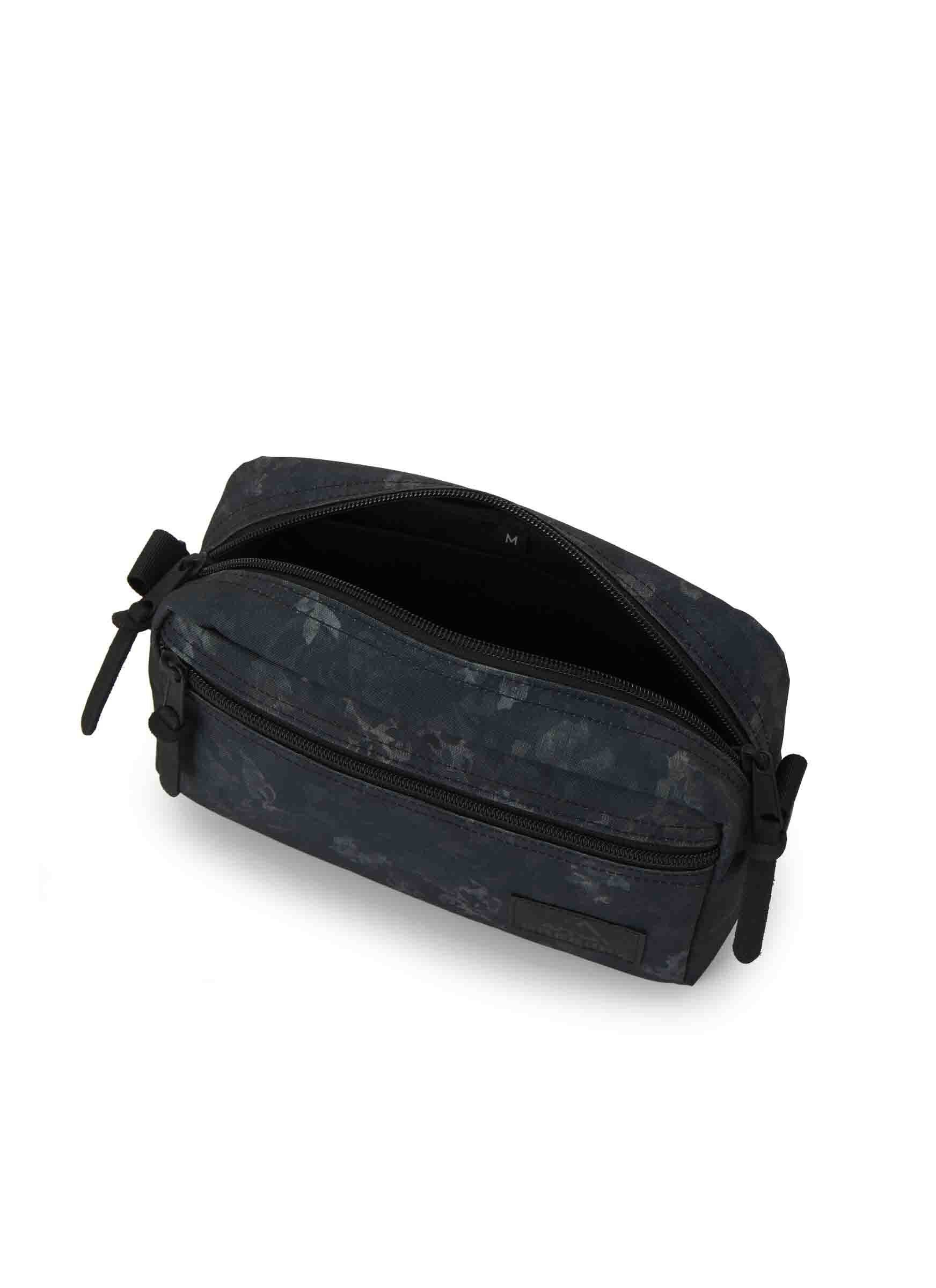 CLASSIC BAGS 패디드 숄더 파우치 M 크로스백