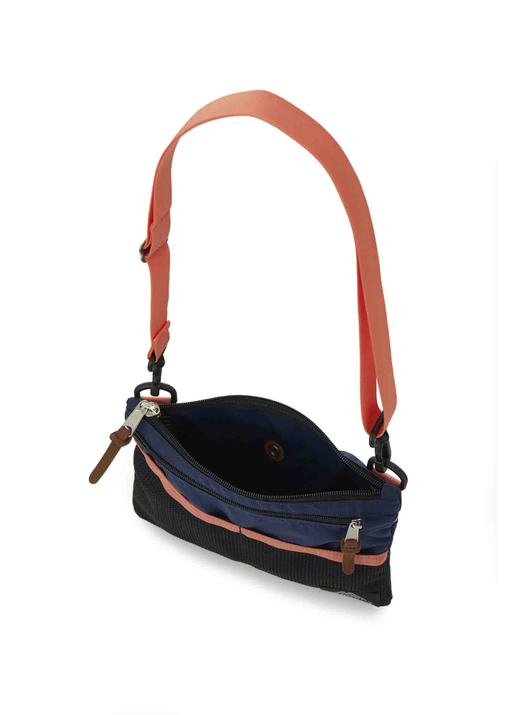 CLASSIC ACC 클래식 사코슈 M 크로스백