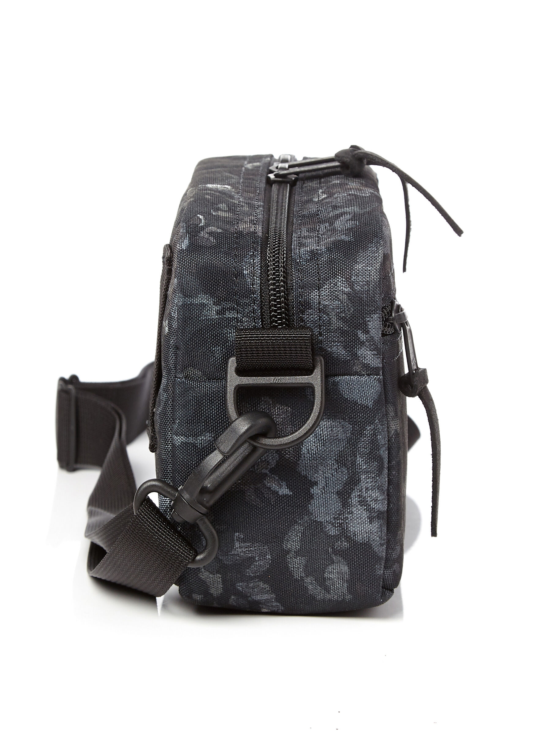 CLASSIC BAGS 패디드 숄더 파우치 S 크로스백