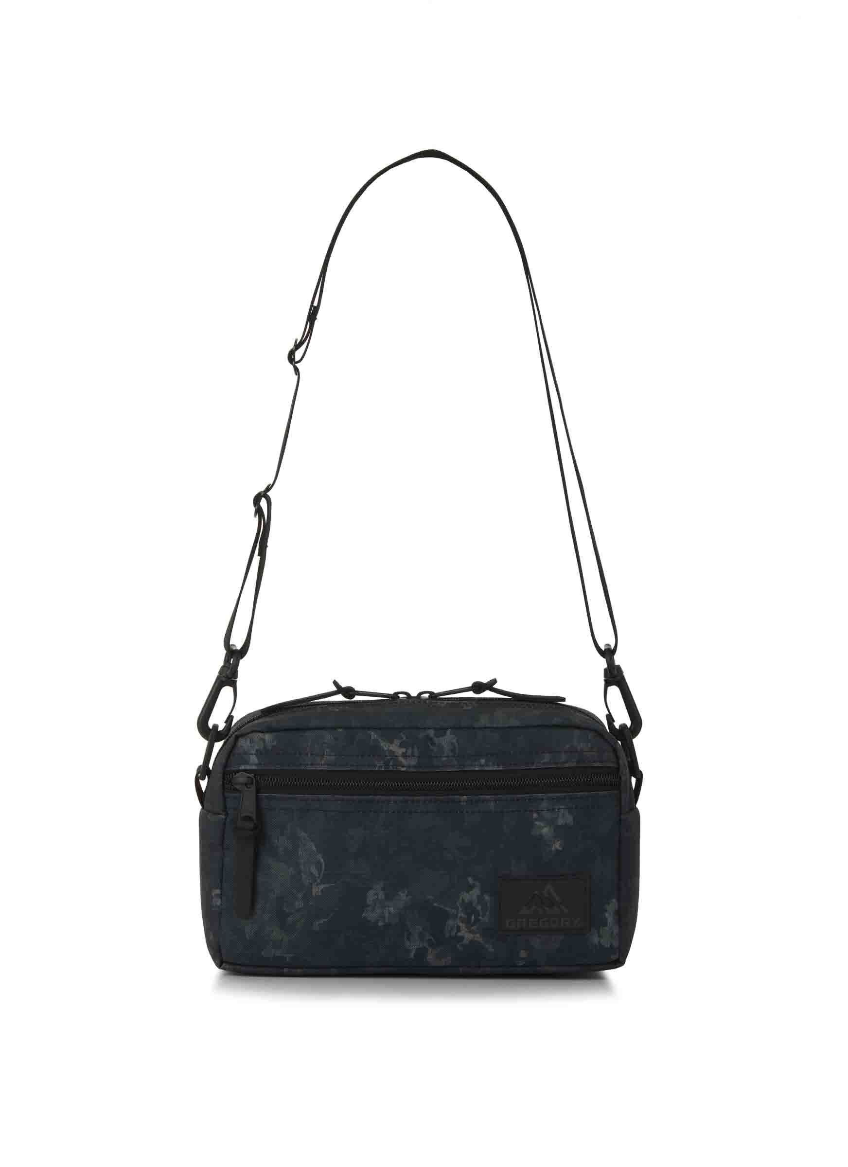 CLASSIC BAGS 패디드 숄더 파우치 M 크로스백