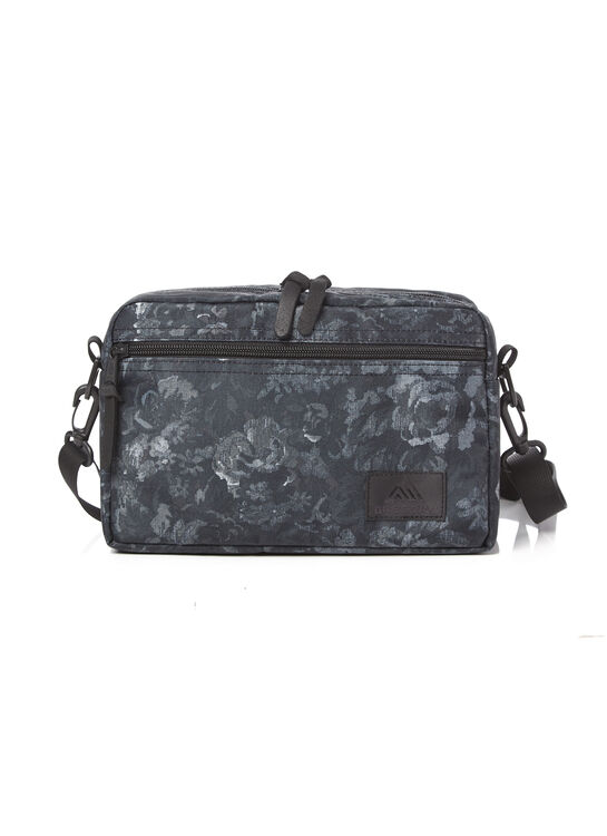 CLASSIC BAGS 패디드 숄더 파우치 L 크로스백