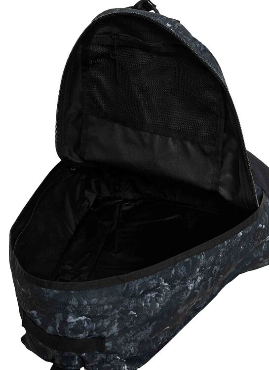 CLASSIC DAY 데이팩 백팩