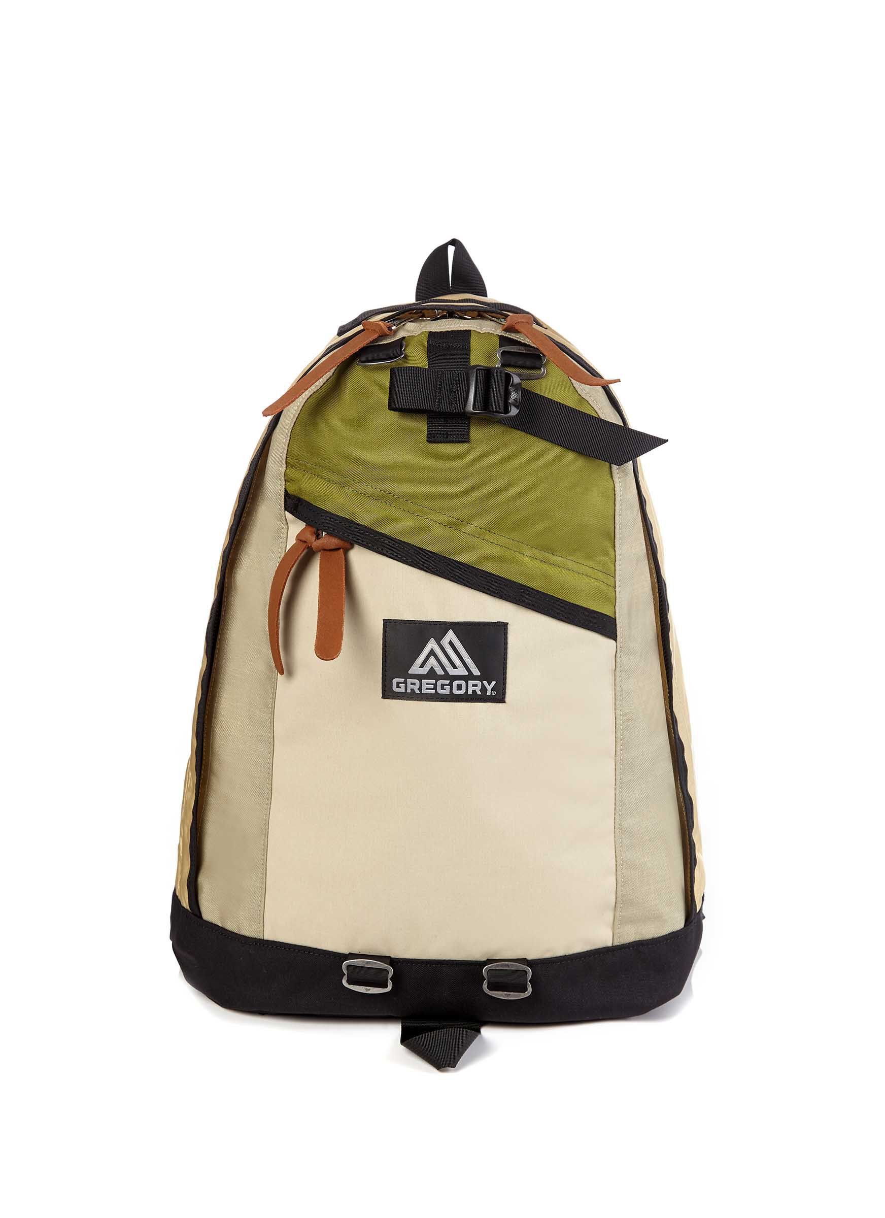 CLASSIC DAY 데이팩 백팩